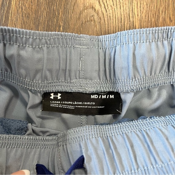 Men's Under Armour HIIT Woven 8in Light Gray Shorts SZ MED - Picture 3 of 3